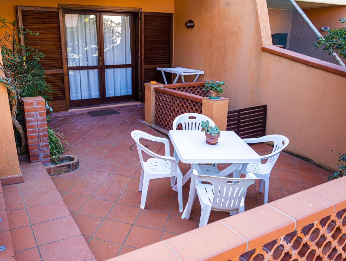 Appartamenti La Casina Porto Azzurro Exteriér fotografie
