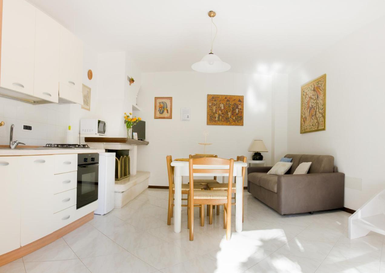 Appartamenti La Casina Porto Azzurro Exteriér fotografie