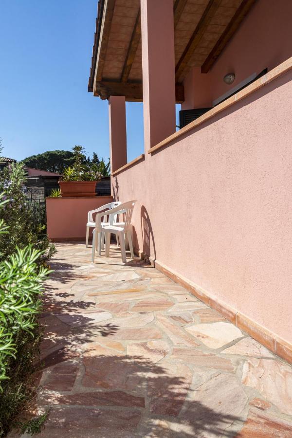 Appartamenti La Casina Porto Azzurro Exteriér fotografie