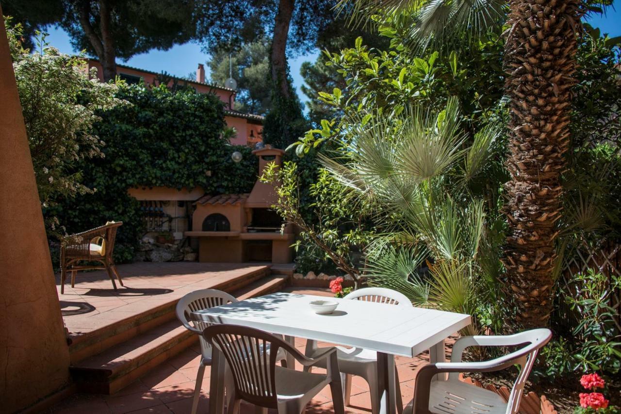 Appartamenti La Casina Porto Azzurro Exteriér fotografie