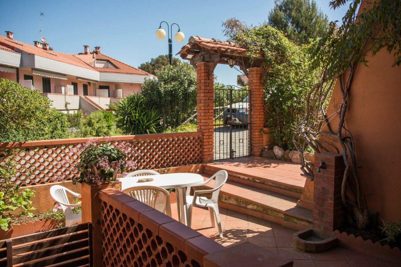 Appartamenti La Casina Porto Azzurro Exteriér fotografie