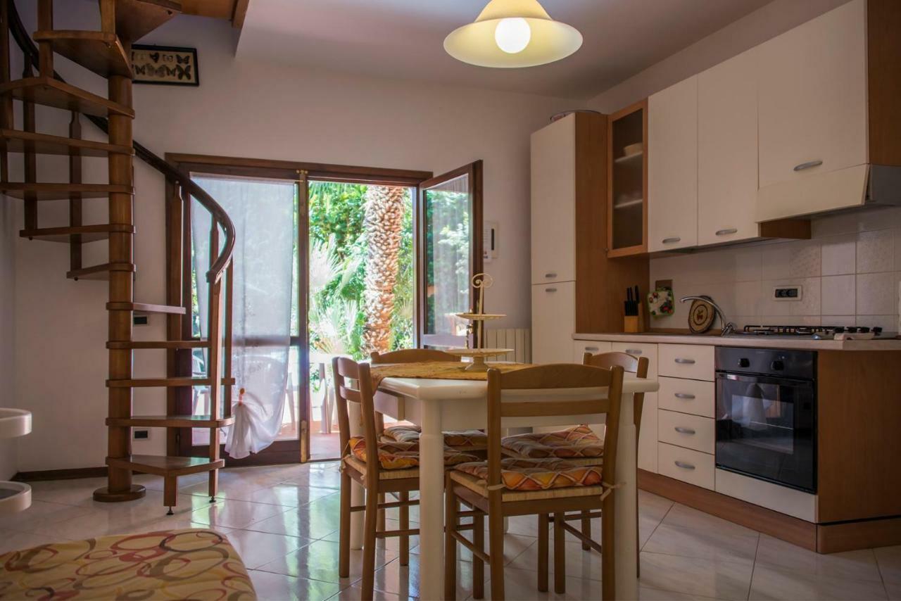 Appartamenti La Casina Porto Azzurro Exteriér fotografie